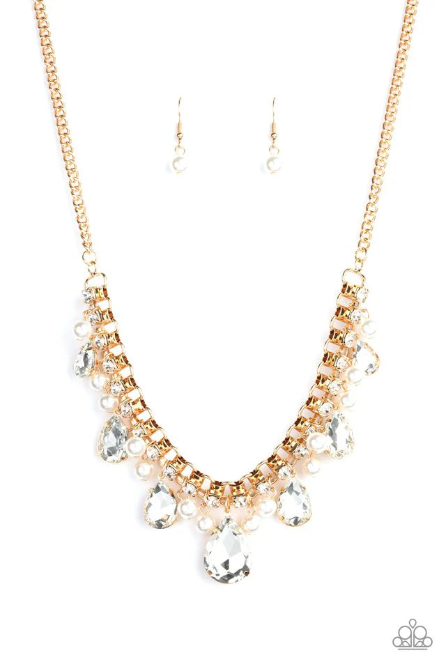 Knockout Queen Gold White Pearl & White Teardrop Gem Necklace Paparazzi N2329