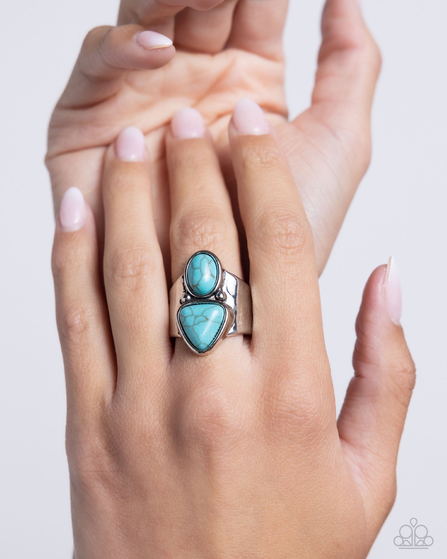 Desert Destination - Blue Turquoise Stone Santa Fe Style Ring Paparazzi R0710