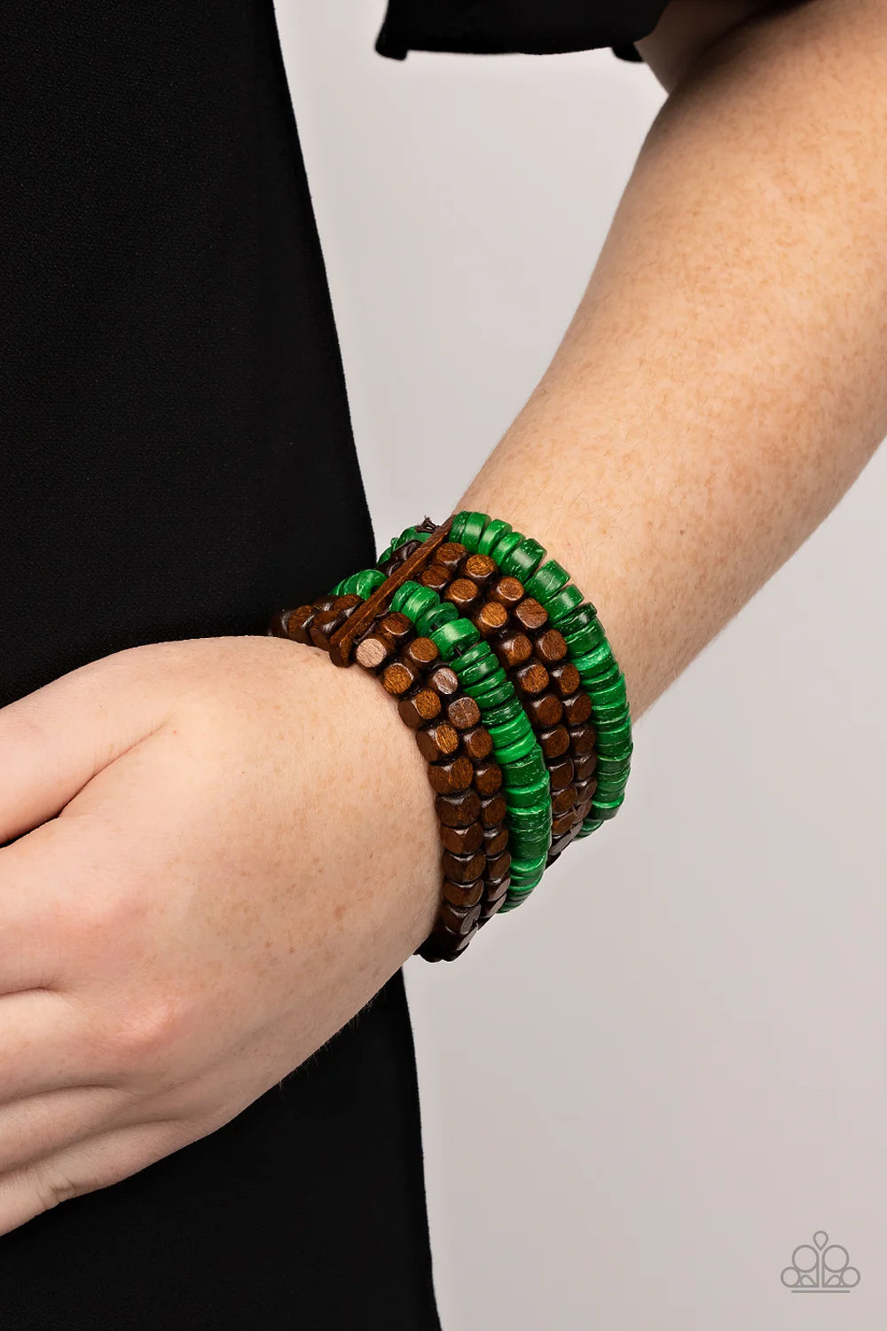 Paparazzi Fiji Fiesta - Green & Brown Wooden Stretch Bracelet B2686
