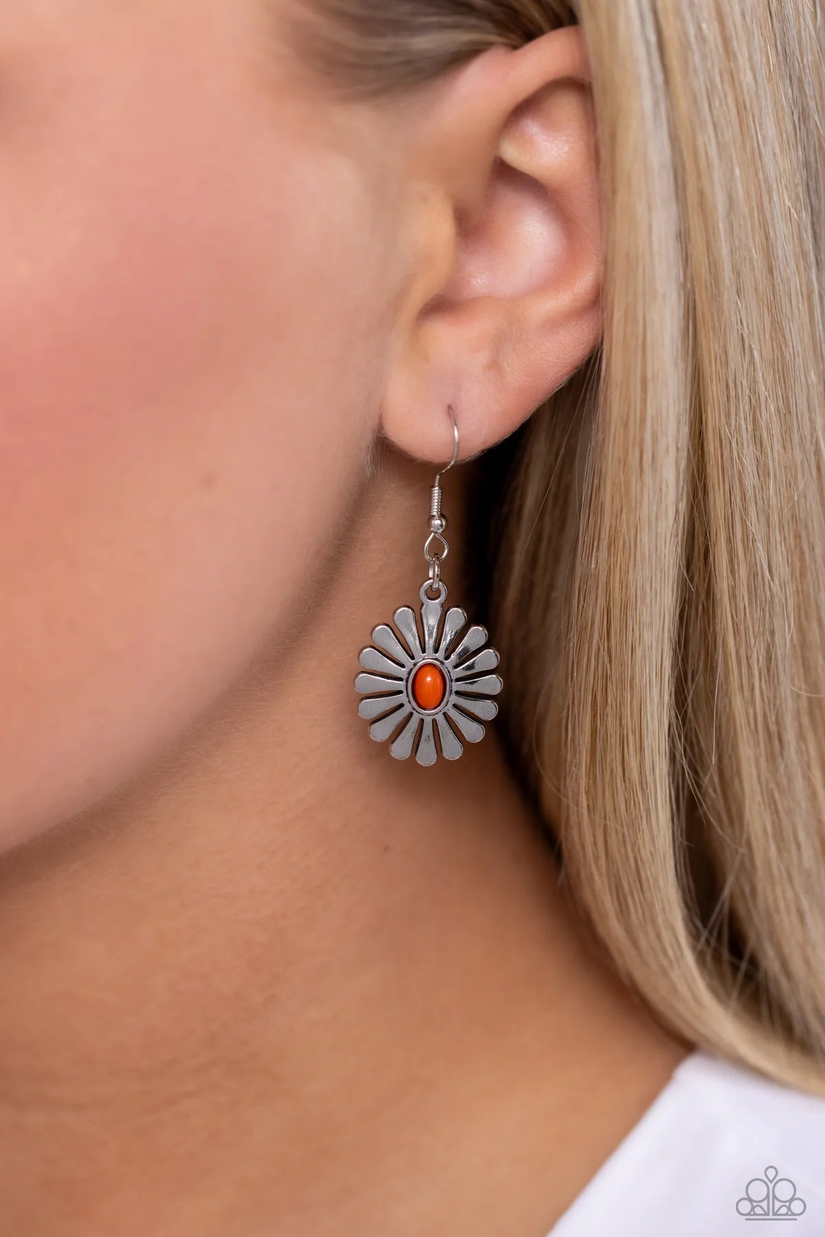 Paparazzi Delectably Daisy - Orange Silver Flower Earring E3223
