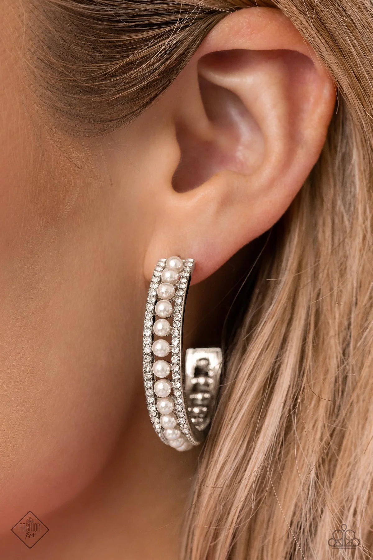 Pearl Happy White Pearl Silver Hoop Earring Fashion Fix June 2023Paparazzi E1417