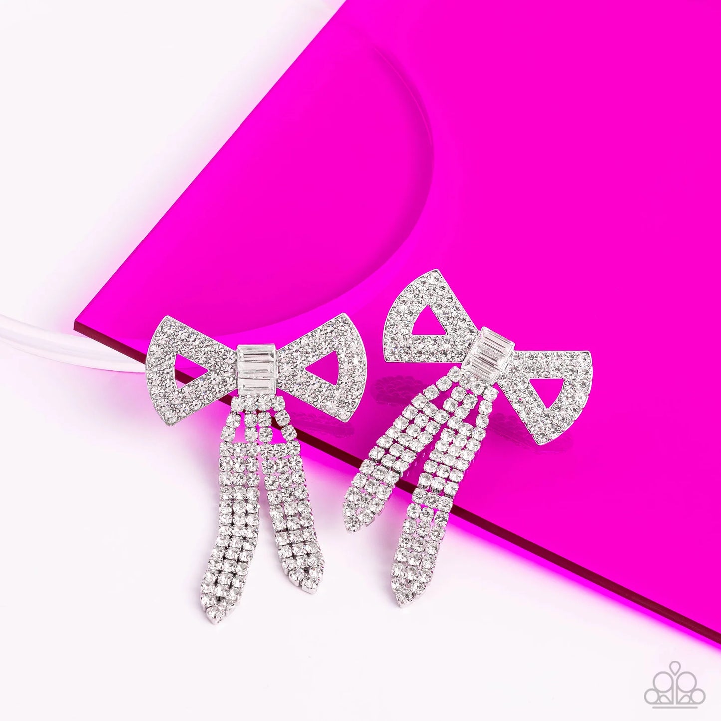 Just Bow With It Life of the Party August 2023 Earring Paparazzi E1454