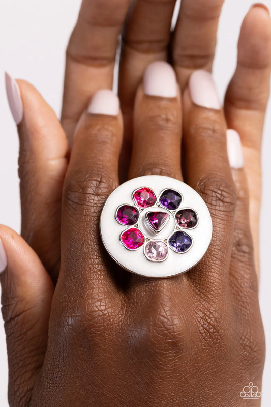 Captivating Centerpiece Pink To Purple Ombre' Gem Ring Paparazzi R0834