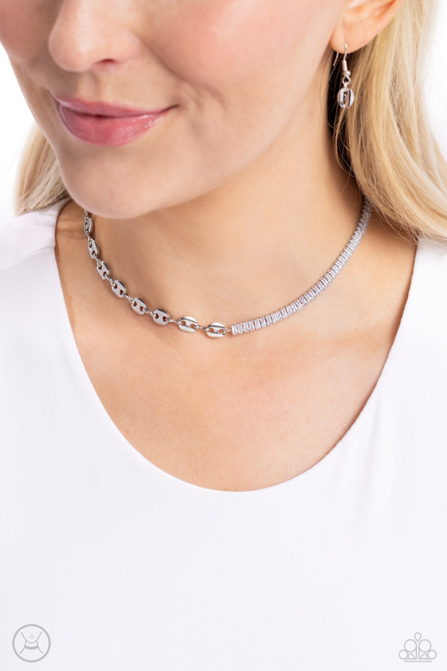 Dream Duo Silver Chain & Emerald Cut White Gem Choker Necklace Paparazzi N2222