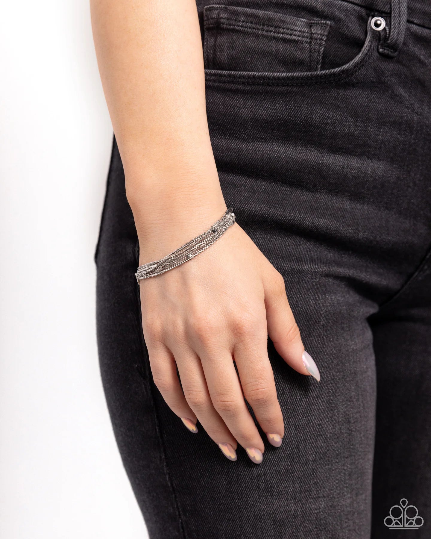 Paparazzi Delicate Darling - Silver Layered Chain Bracelet B2487