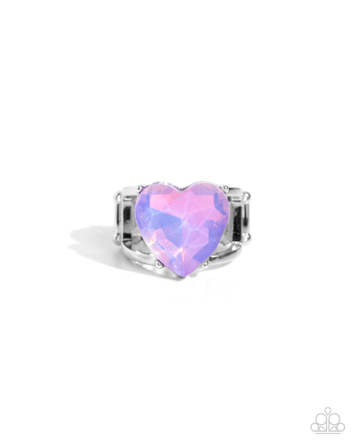 Youthful Yearbook - Purple Opalescent Heart Ring Paparazzi R0805