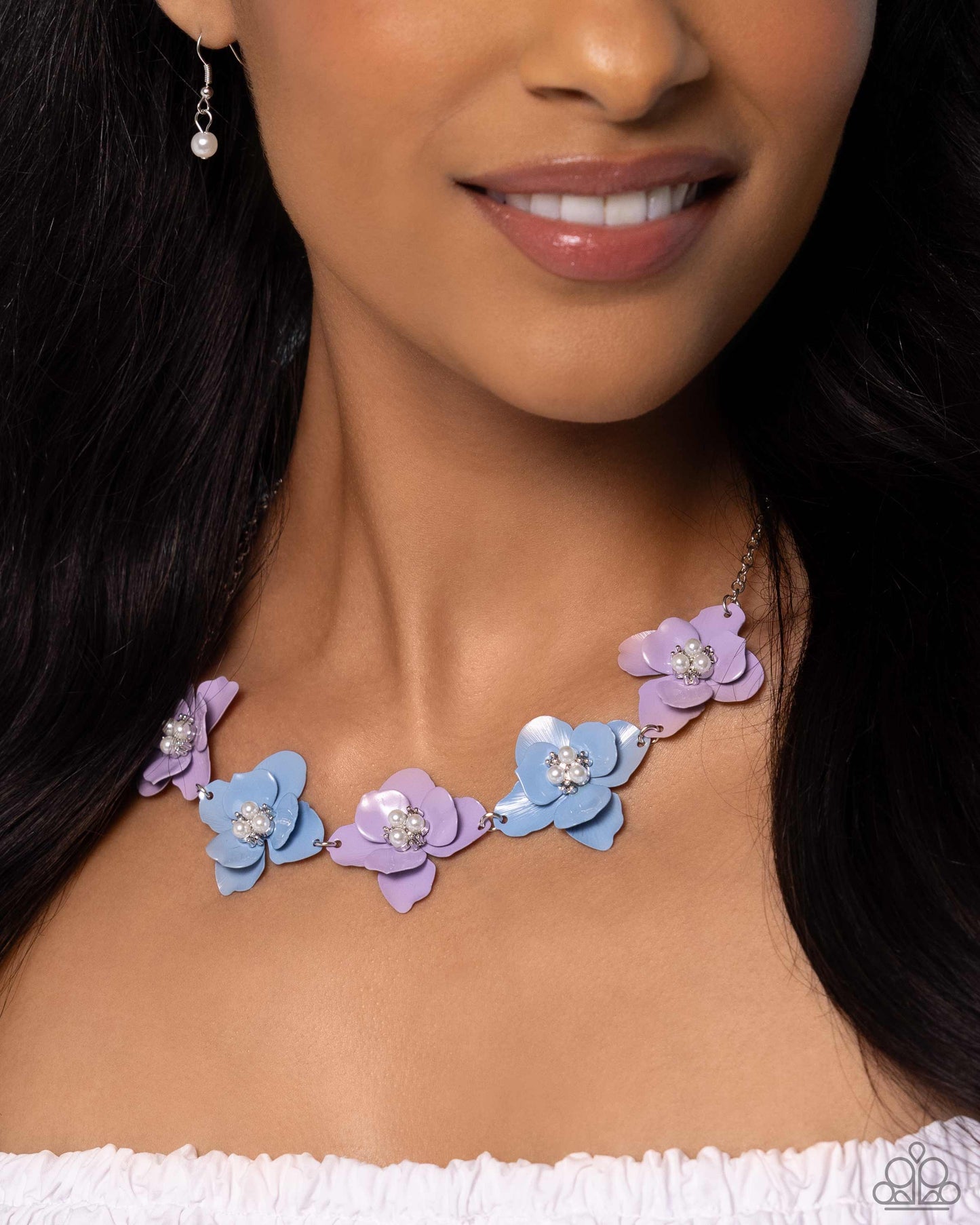 Pastel Pizzazz - Purple Pastel Lilac & Soft Chambray Painted Flower Necklace Paparazzi