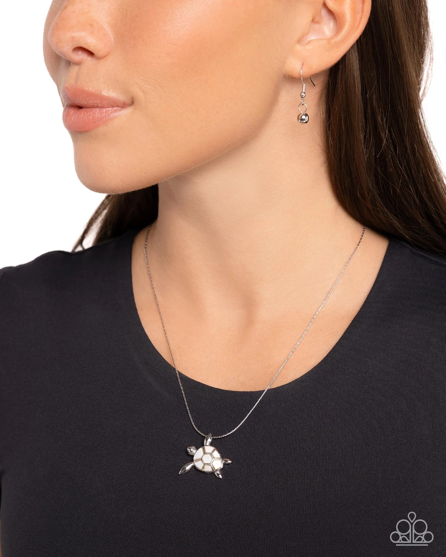 Sea Turtle Statement White Silver Short Turtle Necklace Paparazzi N2388