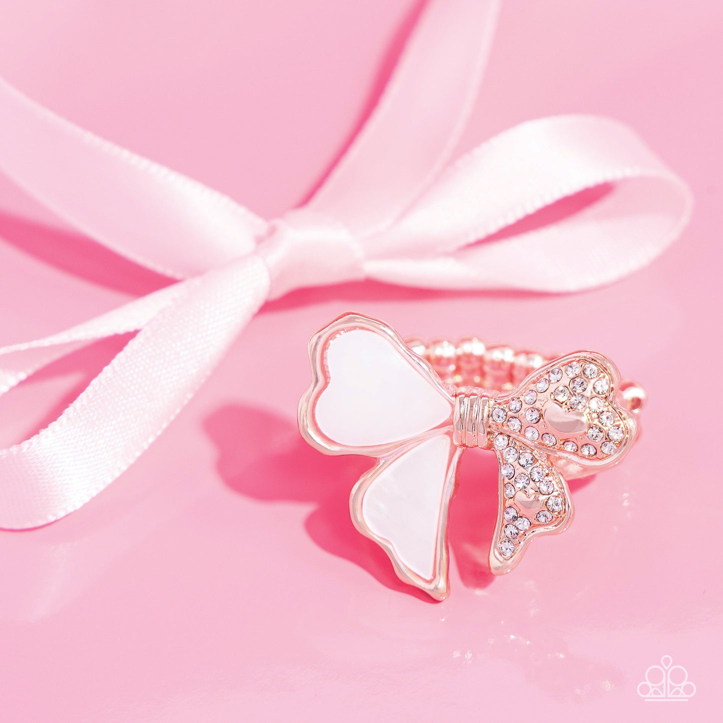 BOW-stopper - Rose Gold & White Shell Bow Ring Paparazzi