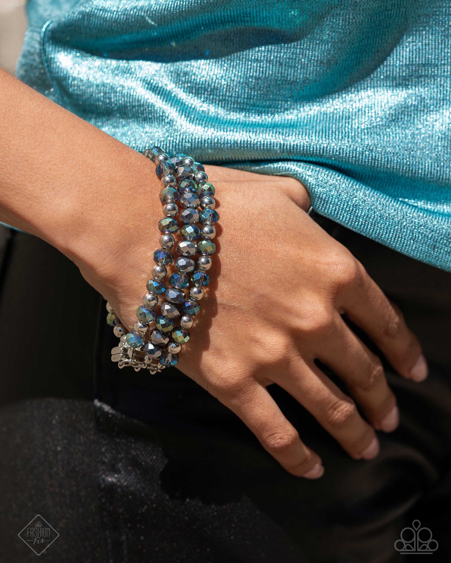 Ignited Influence - Silver UV & Opalescent Bead Bracelet Magnificent Musings Fashion Fix July 2024 Paparazzi B1747