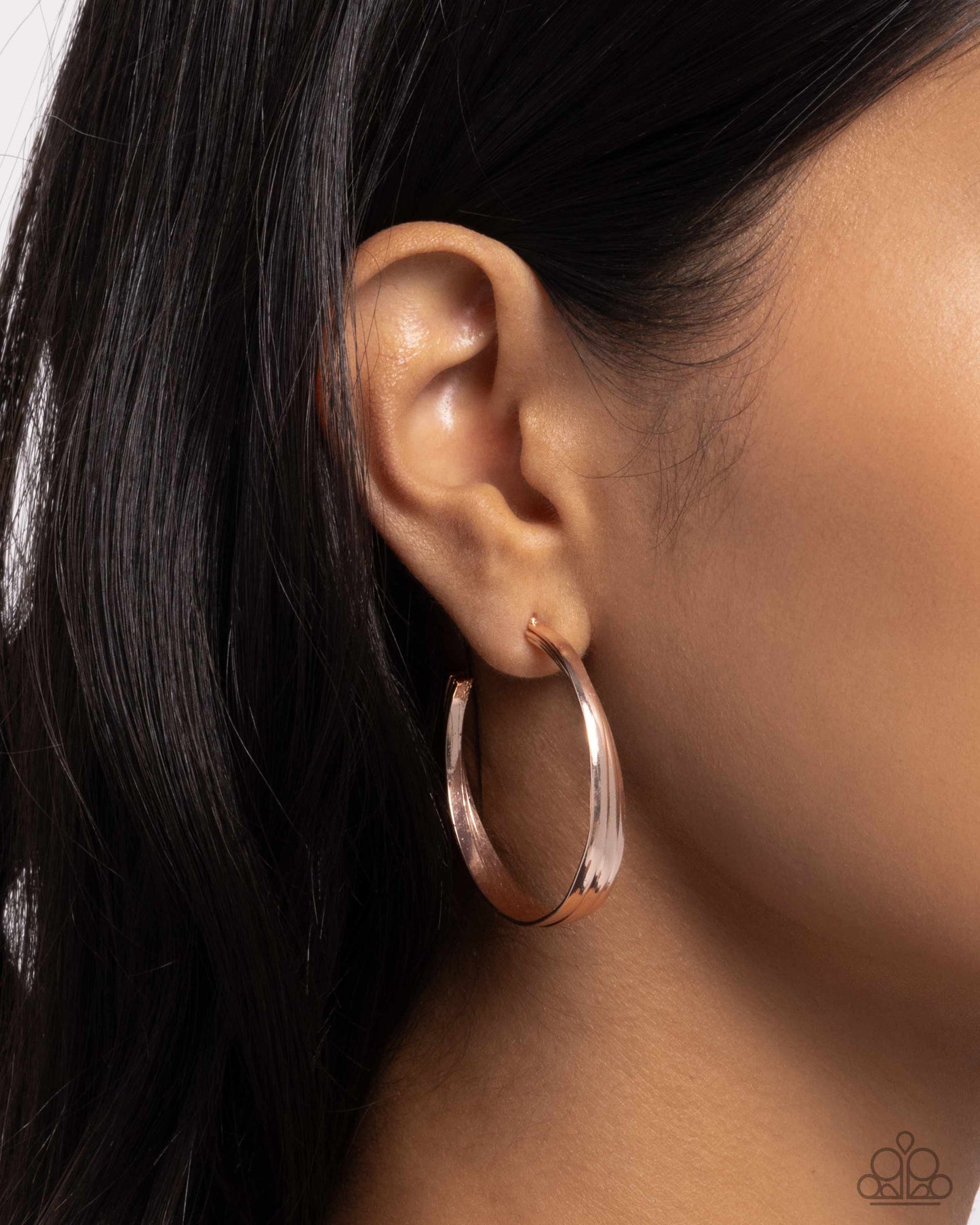 Layover Leader - Rose Gold 1 1/2 Inch Hoop Earring Paparazzi E2553