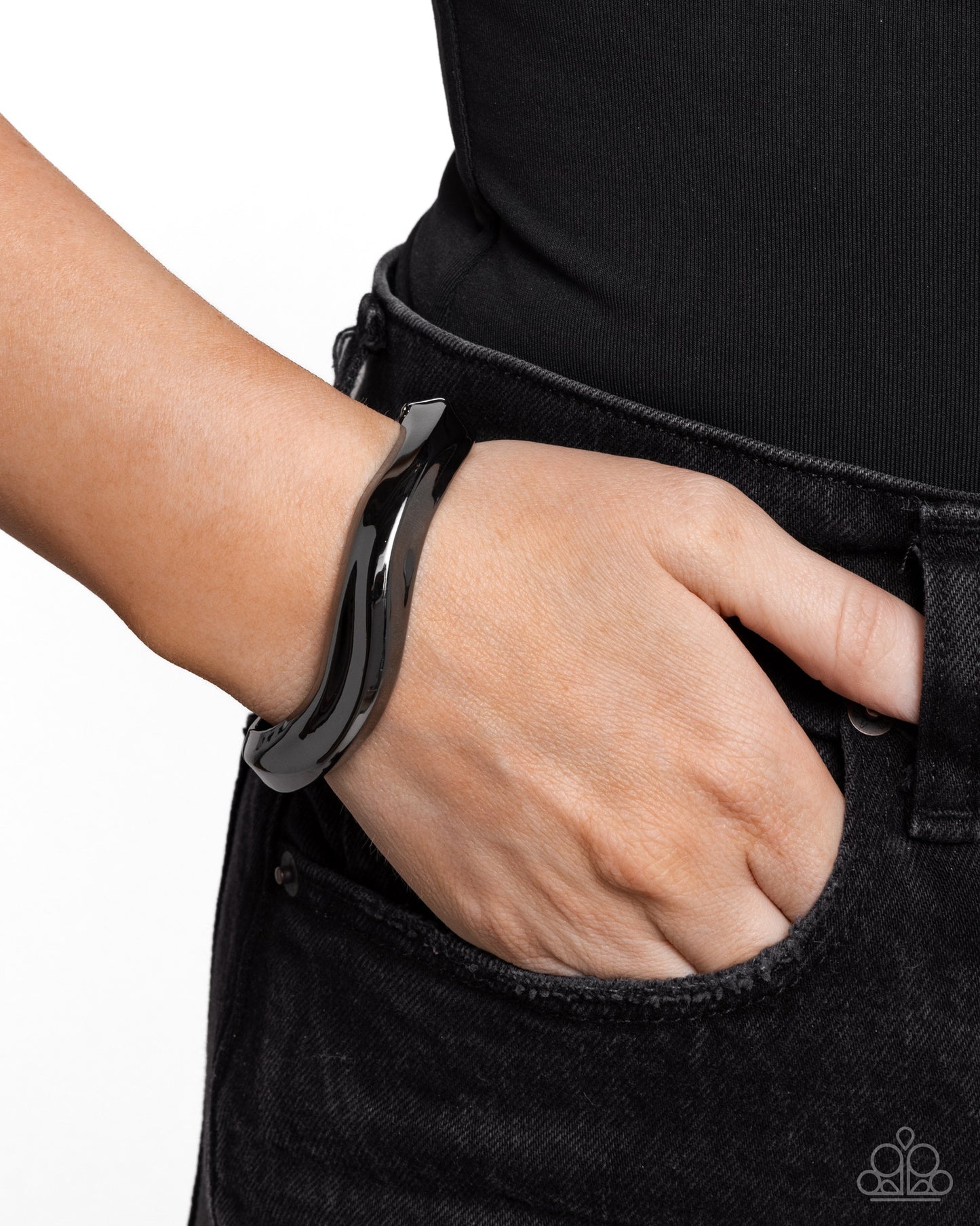 Abstract Audience - Black Gunmetal Hinged Bracelet Paparazzi B2428