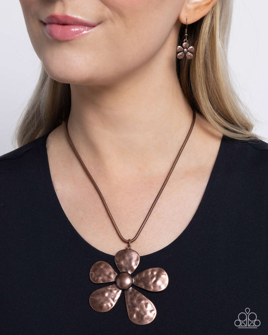 Gratifying Garden - Copper Hammered Flower Pendant Necklace Paparazzi N2820