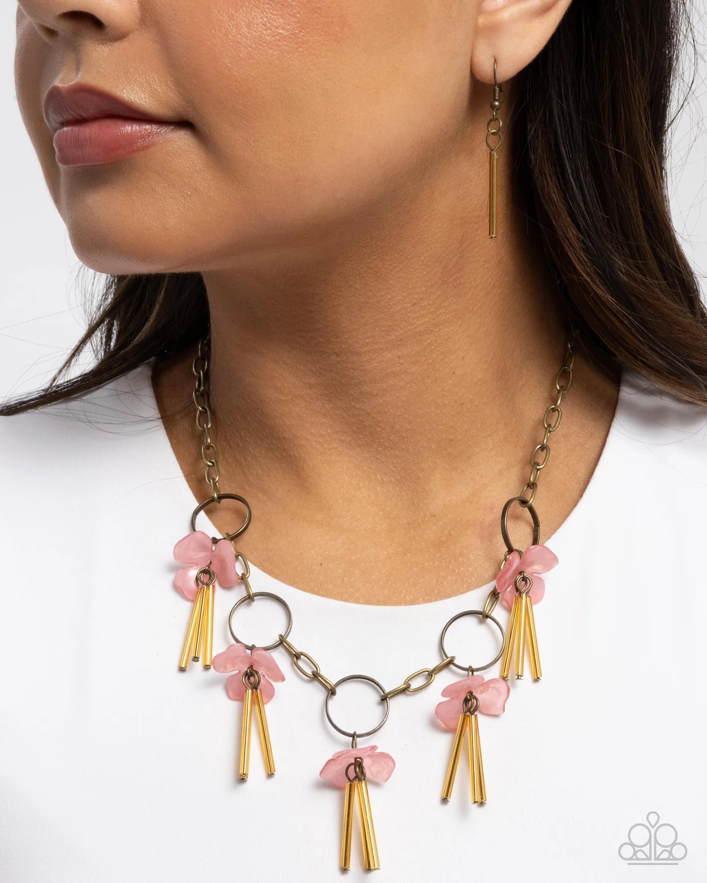 Paparazzi LEI of the Land - Brass Pink Flower Gold Bar Short Necklace N3487