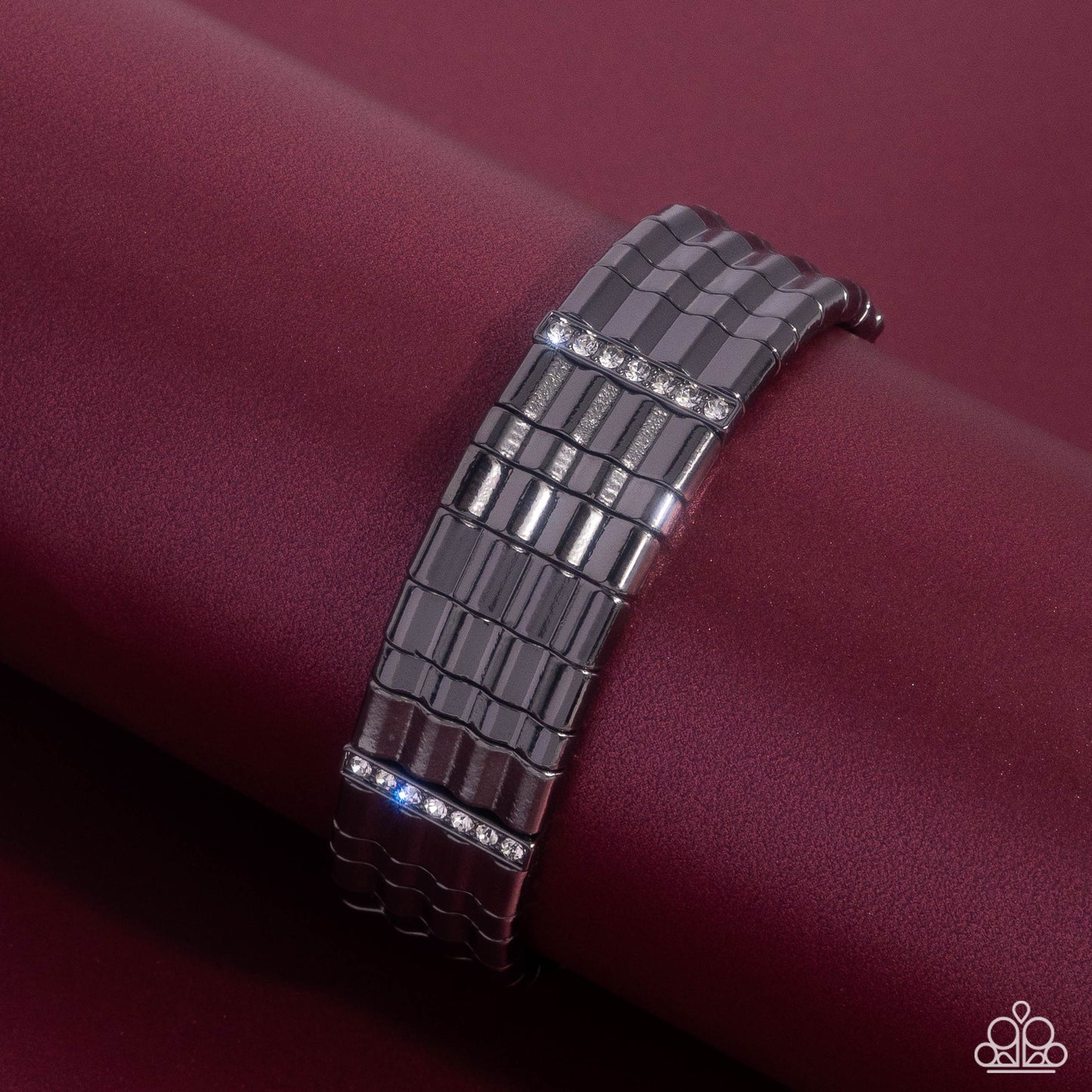 Glistening Getaway - Black Gunmetal & White Rhinestone Stretch Bracelet Paparazzi B2013