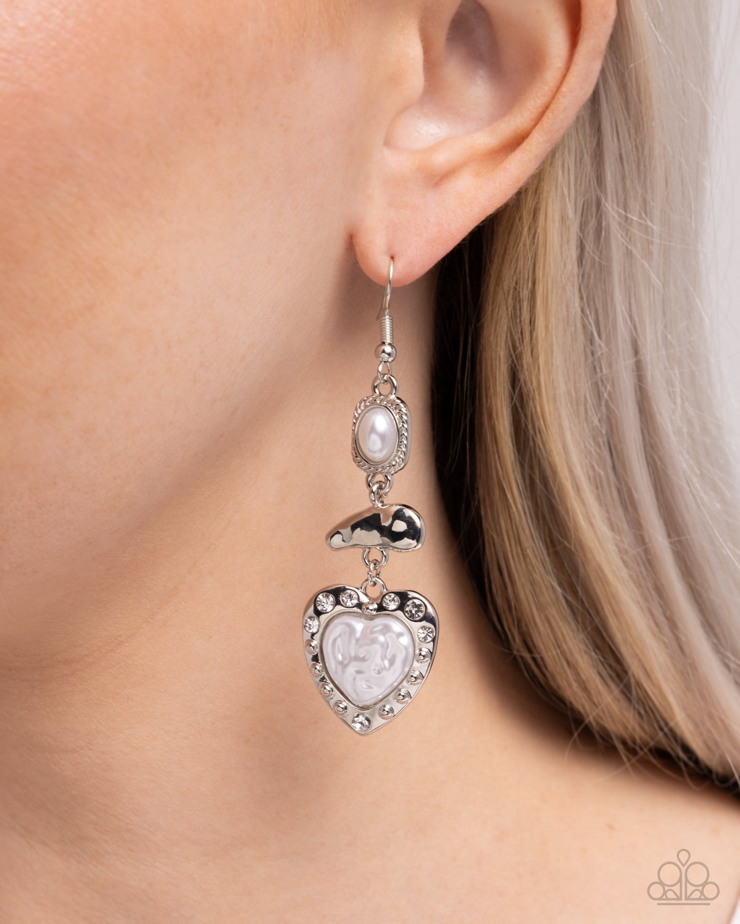 Feminine Feature - White Pearl Hammered Silver Heart Earring Paparazzi E3133