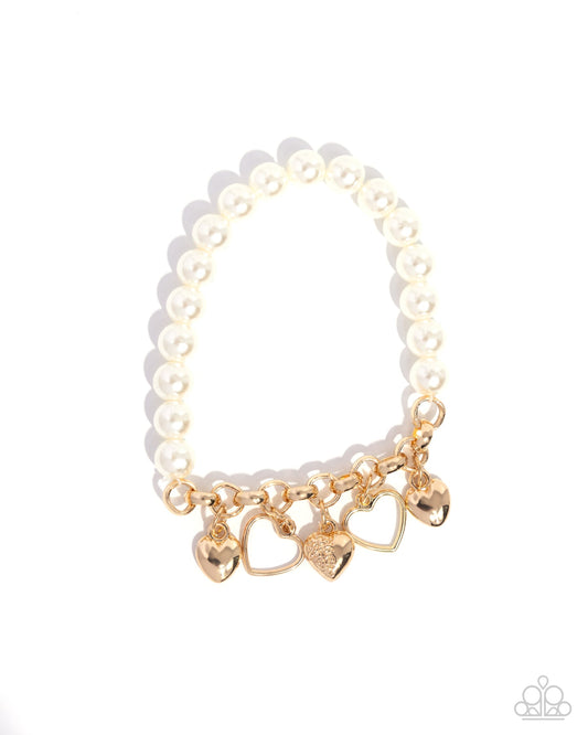 Charming Canidate Gold Heart White Pearl Bracelet Paparazzi B2033