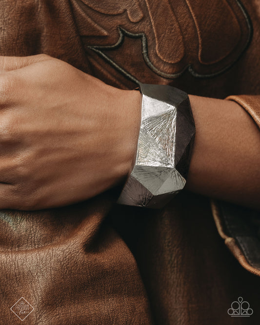 Elusive Enclosure - Silver Hinge Bracelet Magnificent Musings January 2025 Fashion Fix Paparazzi B2147