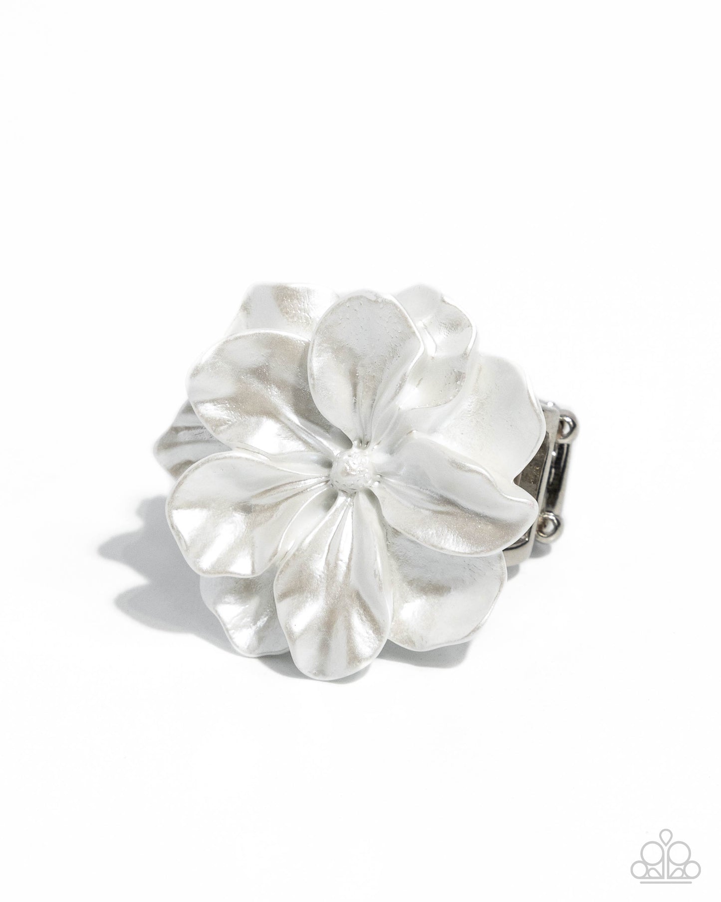 Floral Flex - White Pearly Flower Silver Ring Paparazzi