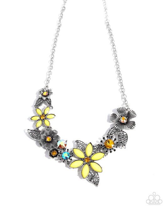 GARDEN My Sparkle - Yellow, Silver Flowers & Yellow Iridescent Rhinestone Center Necklace Paparazzi N3088