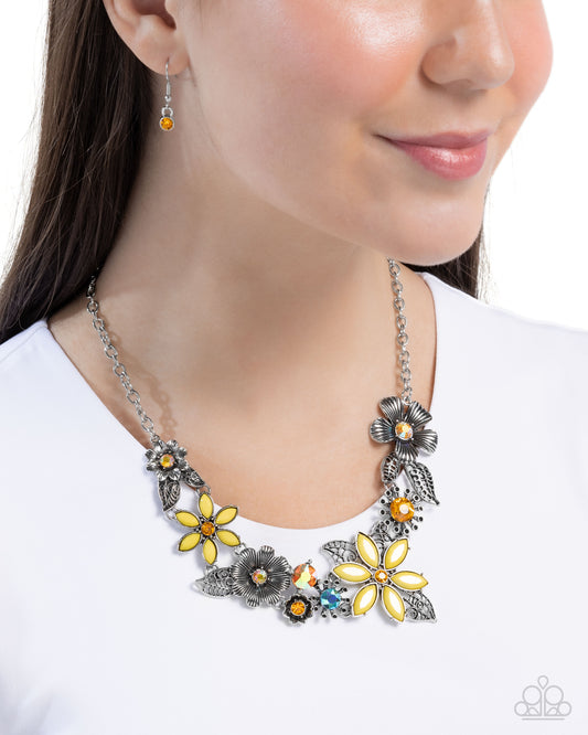 GARDEN My Sparkle - Yellow, Silver Flowers & Yellow Iridescent Rhinestone Center Necklace Paparazzi N3088
