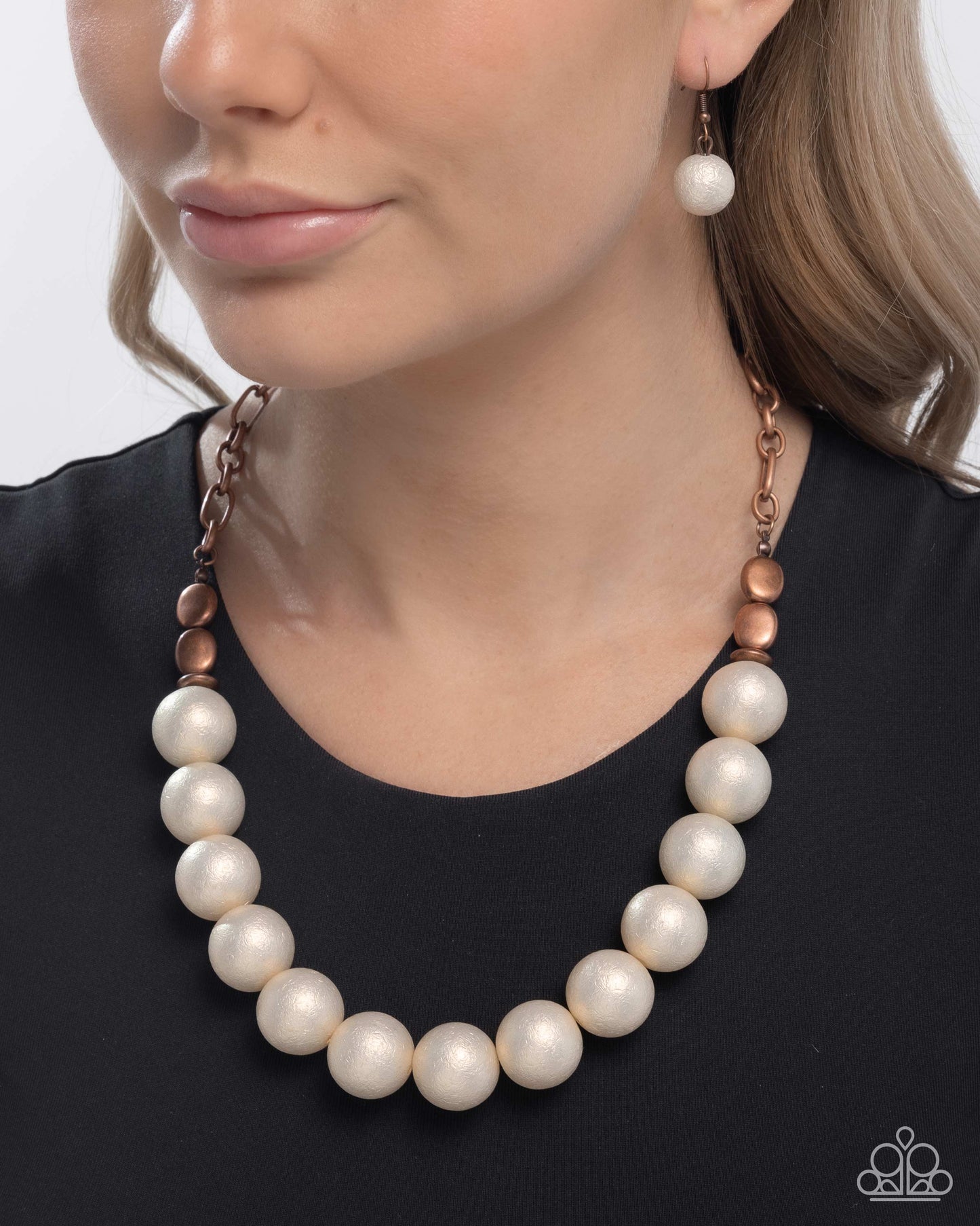 Brushed Backdrop - Copper Chain & White Scratched Large Pearl Necklace Paparazzi N3164