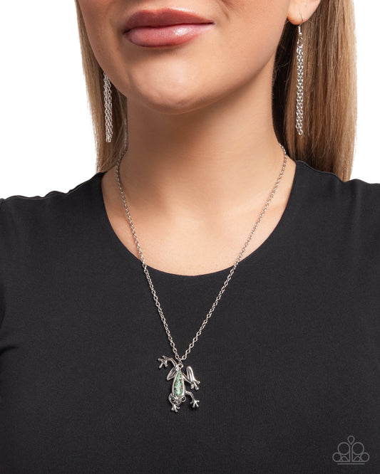 Flashy Tree Frog - Green Vibrat Marbled Stone Tree Frog Pendant Necklace Paparazzi N3249