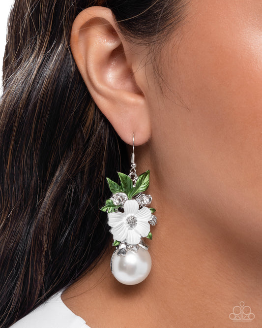 Bouquet Beholder - White Flower & Pearl Earring Paparazzi E2901