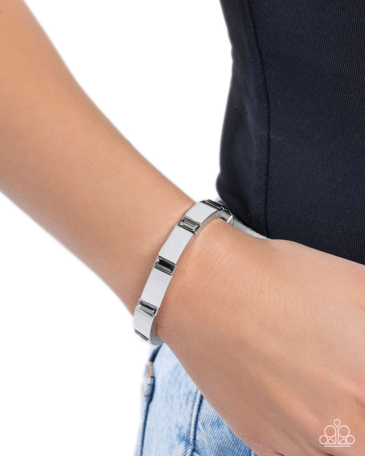 Paparazzi Glistening Gesture - Silver Hematite Smoky Gem Stretch Bracelet B2794