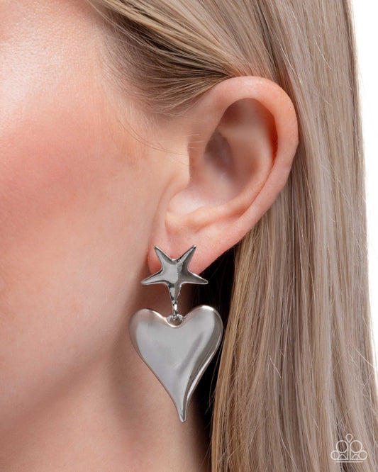Dynamic Disposition - Silver Star & Heart Post Earring Paparazzi E3016