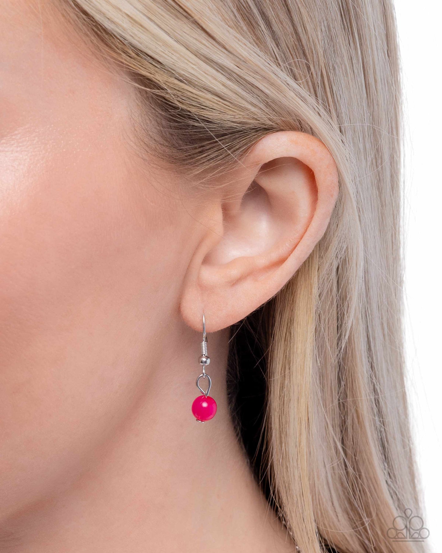Superior Seashell - Pink Vibrant Beads, Silver & Pink Iridescent Rhinestone Seashell Pendant Necklace Paparazzi N3543