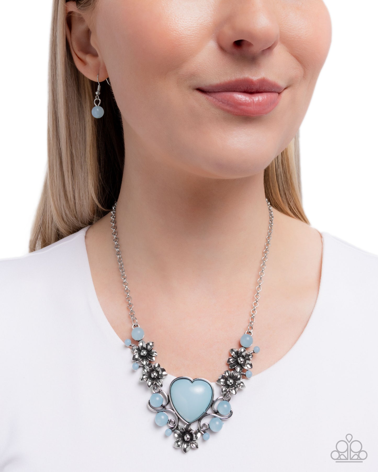 Paparazzi Vintage Volume - Blue Heart Silver Flower Necklace