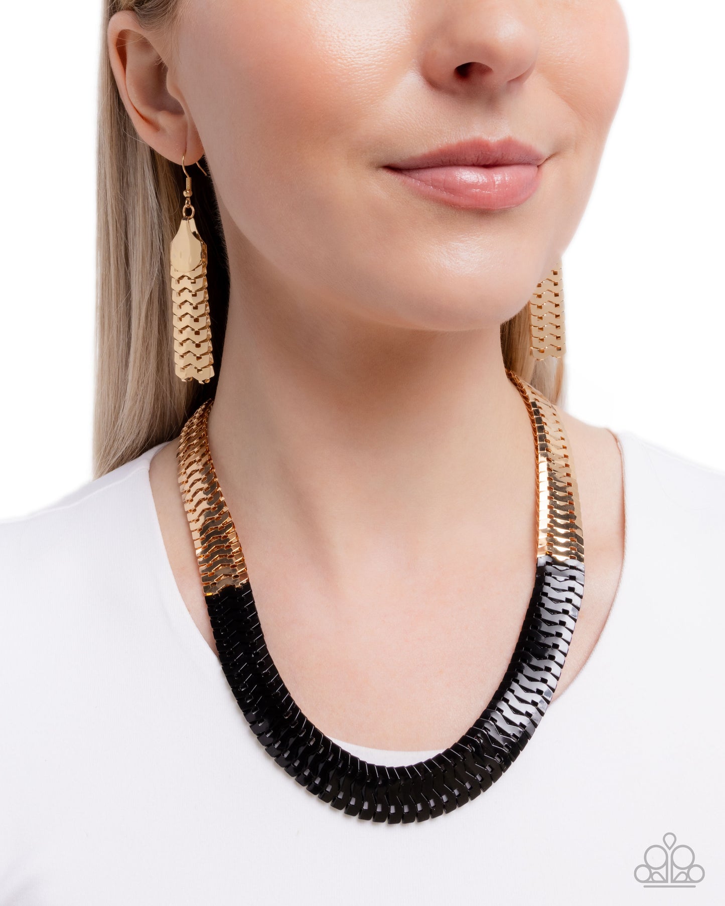 Paparazzi Painted Paradox - Black Painted Snake Bold Gold Chain Necklace N3790