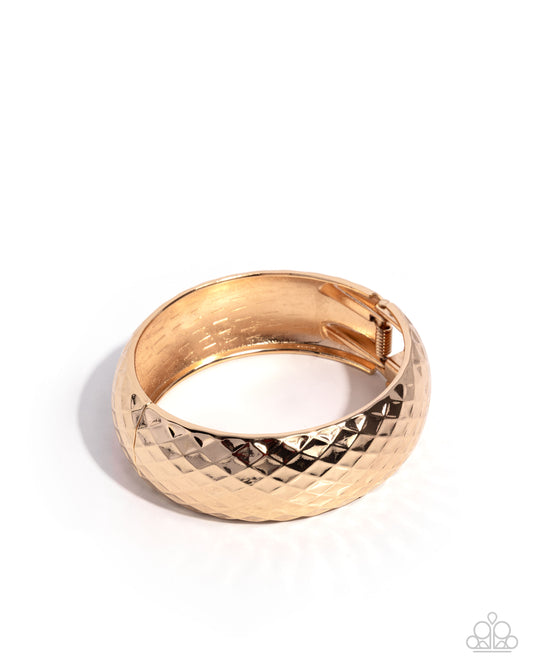 Paparazzi Textured Transit - Gold Diamond Cut Textured Hinged Bracelet B2722