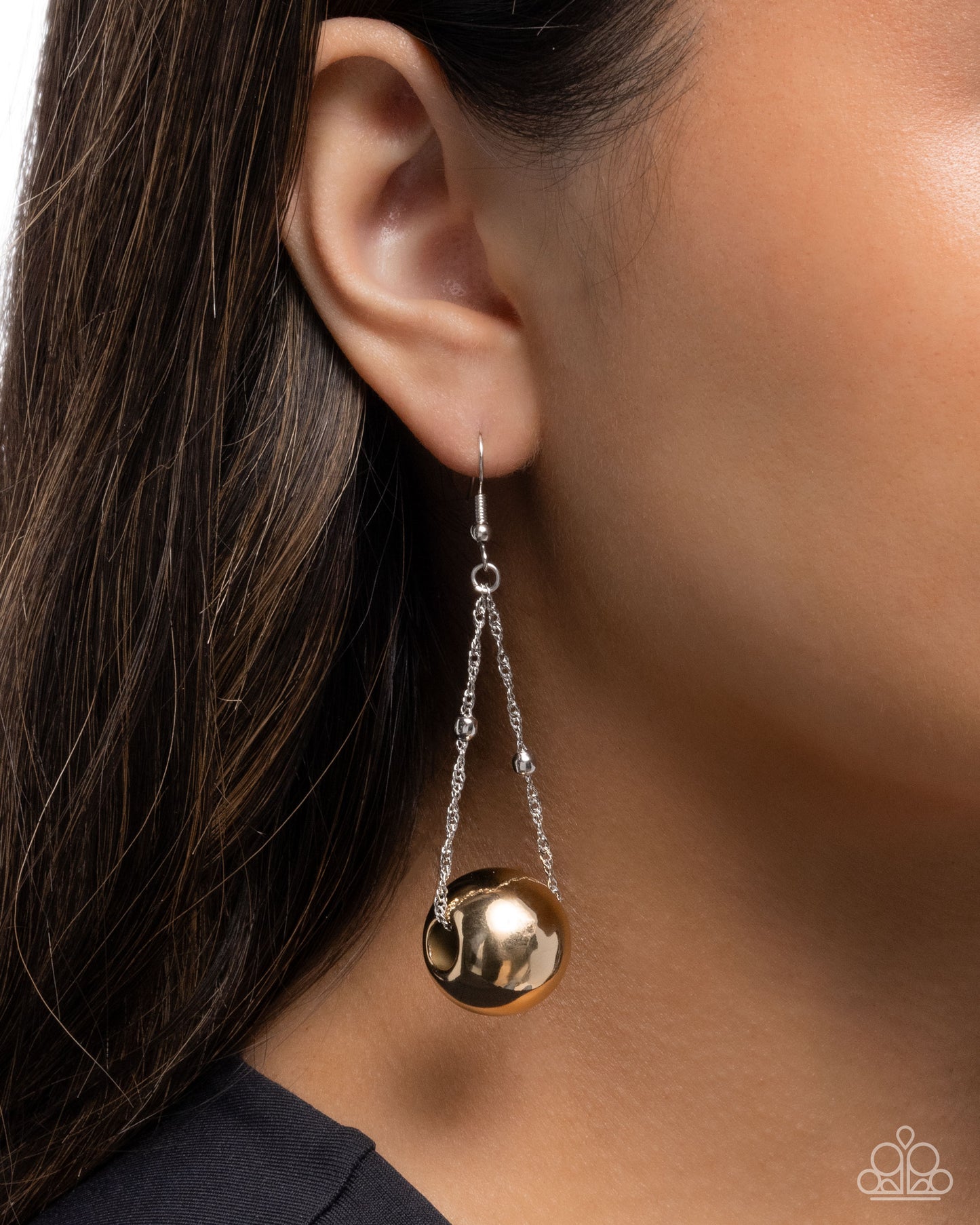 Edgy Emphasis - Silver Satellite Singapore Chain & Gold Ornament Earring