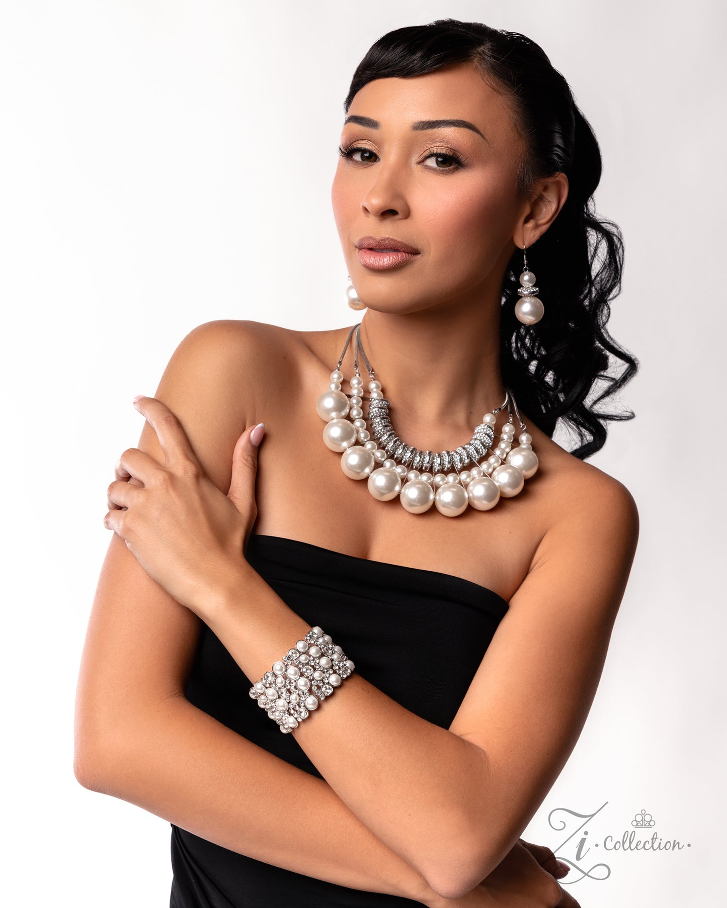 Comfortable Chic - White Bracelet Zi Collection 2025 Paparazzi