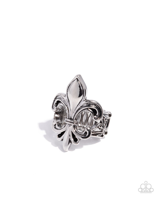 Paparazzi Fleur de Lis - Silver Ring