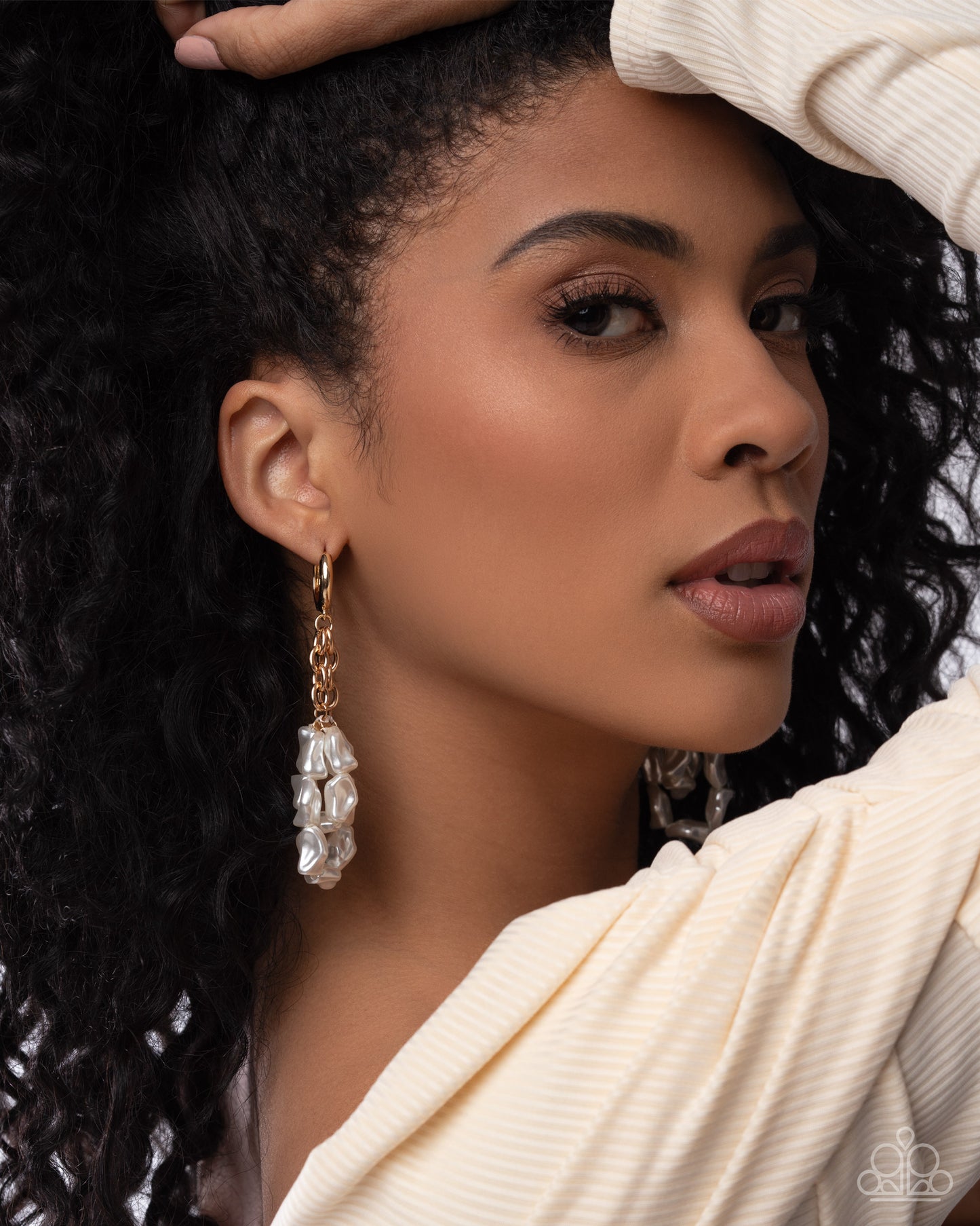 Sunset State of Mind - Gold 3/4 Inch Hoop White Baroque Pearl Earring Paparazzi 2025 Convention Exclusive E3006