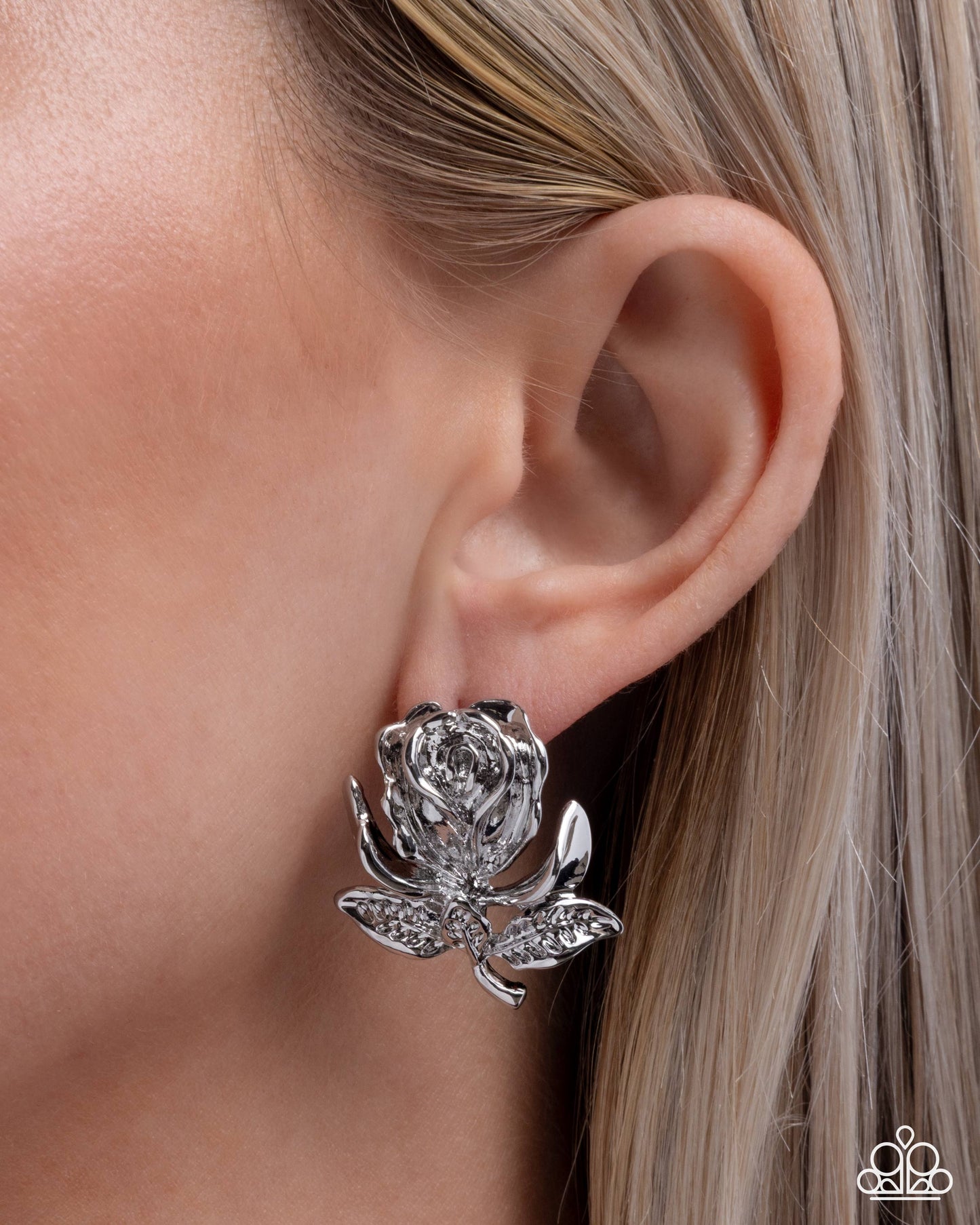 Paparazzi Rose Record - Silver Oversized Rose Earring E3391