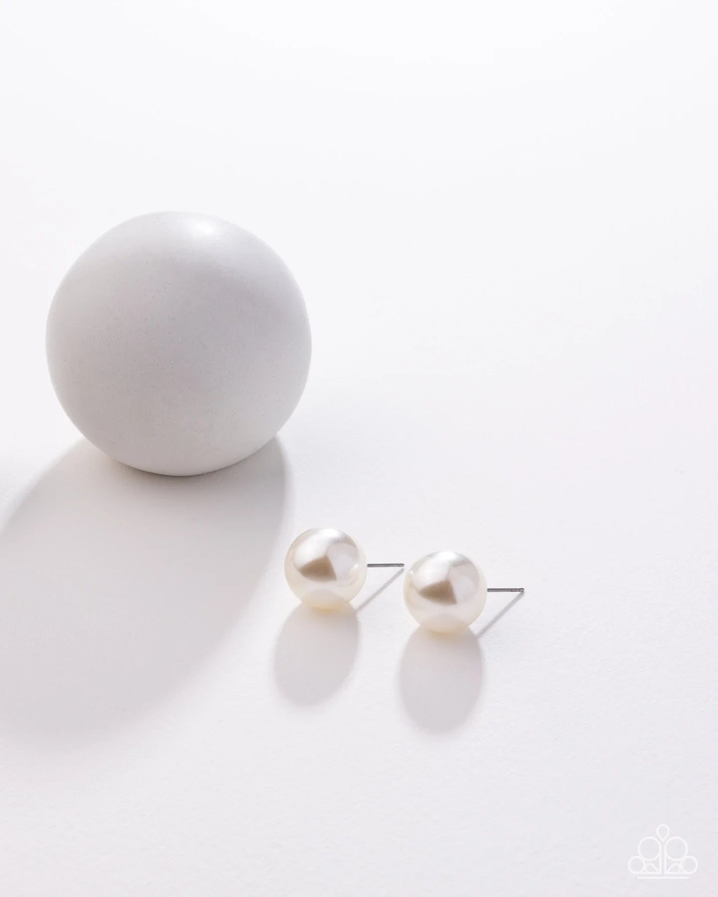 Preppy Princess - White Pearl Post Earrings - Blockbuster 2025 Exclusive Paparazzi E3120