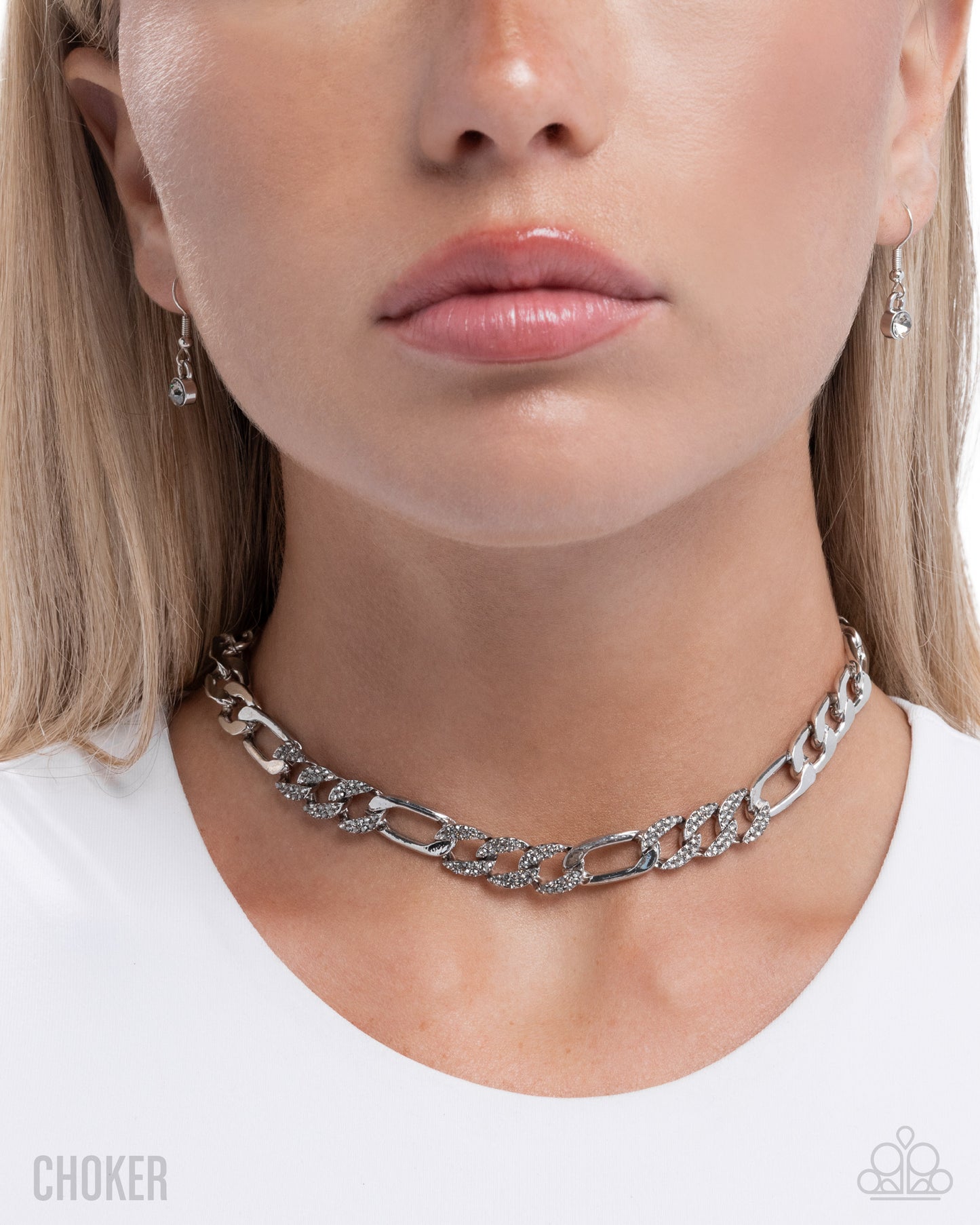 Paparazzi Daring Delight - Silver Curb Chain & White Rhinestone Choker Necklace N3981