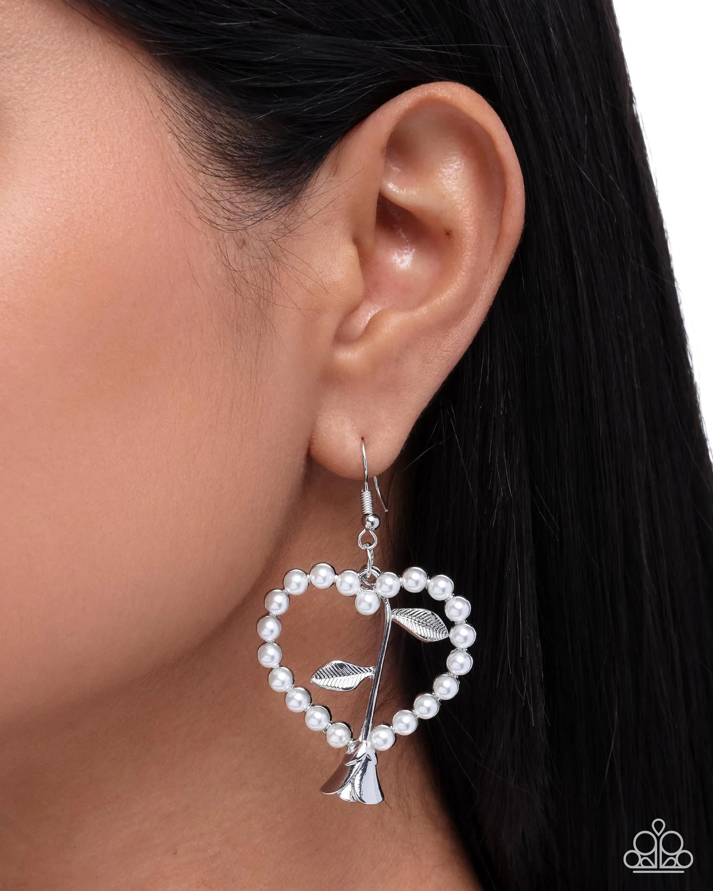 Paparazzi Feminine Fame - White Pearl Silver Heart Earrings E3135