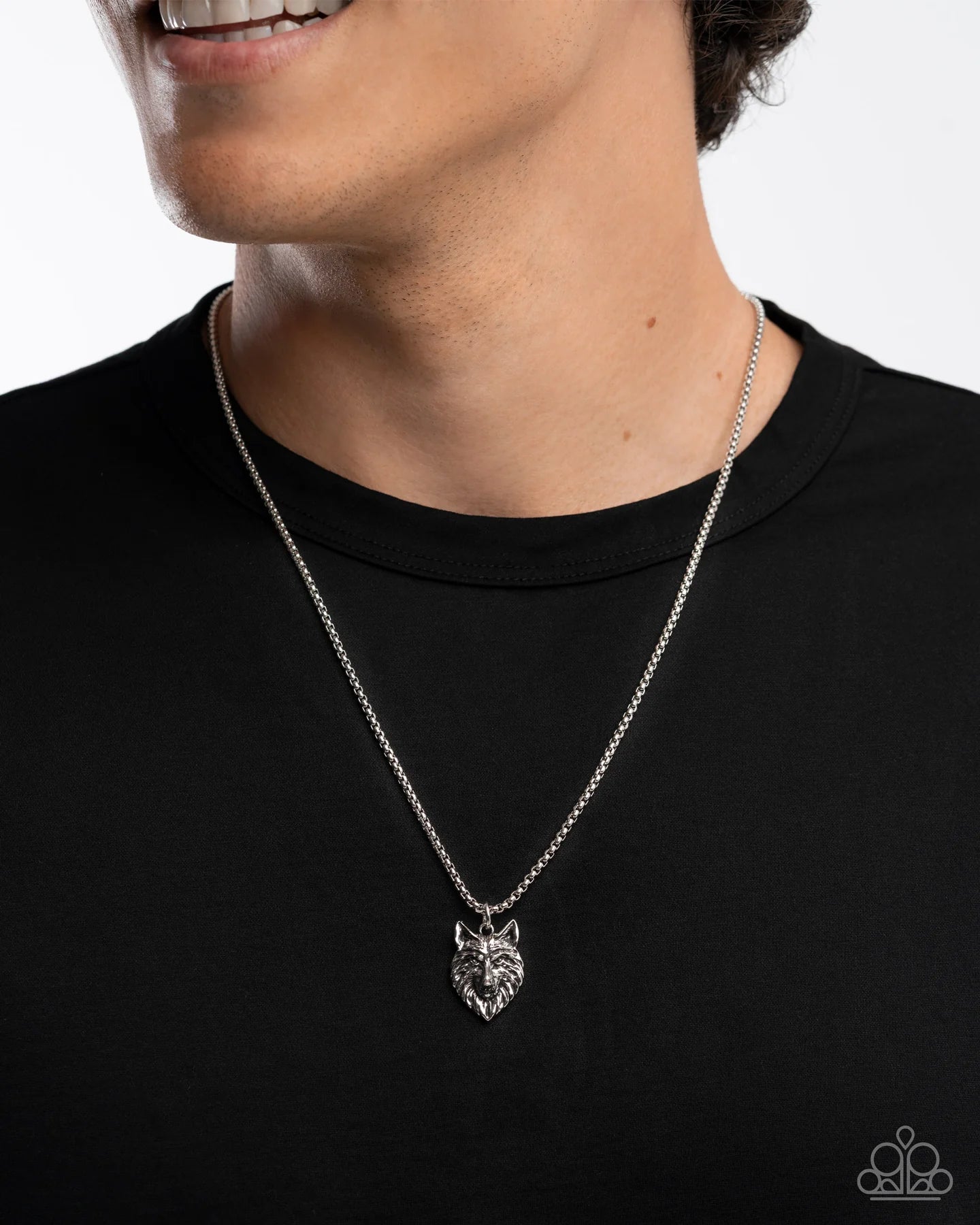 Paparazzi Alpha's Call - Silver Wolf Urban Necklace N3778