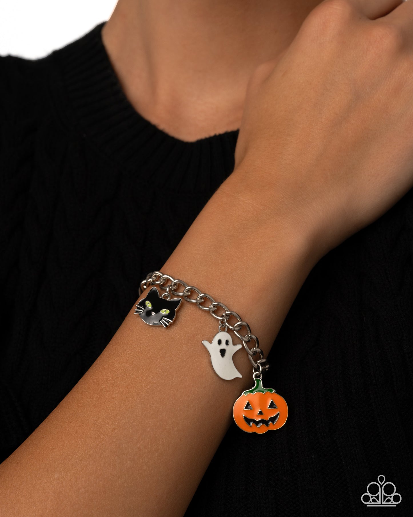Haunting Hallmark - Multi Charm Halloween Necklace: Haunting Haute, Bracelet: Haunting Night Paparazzi N3636