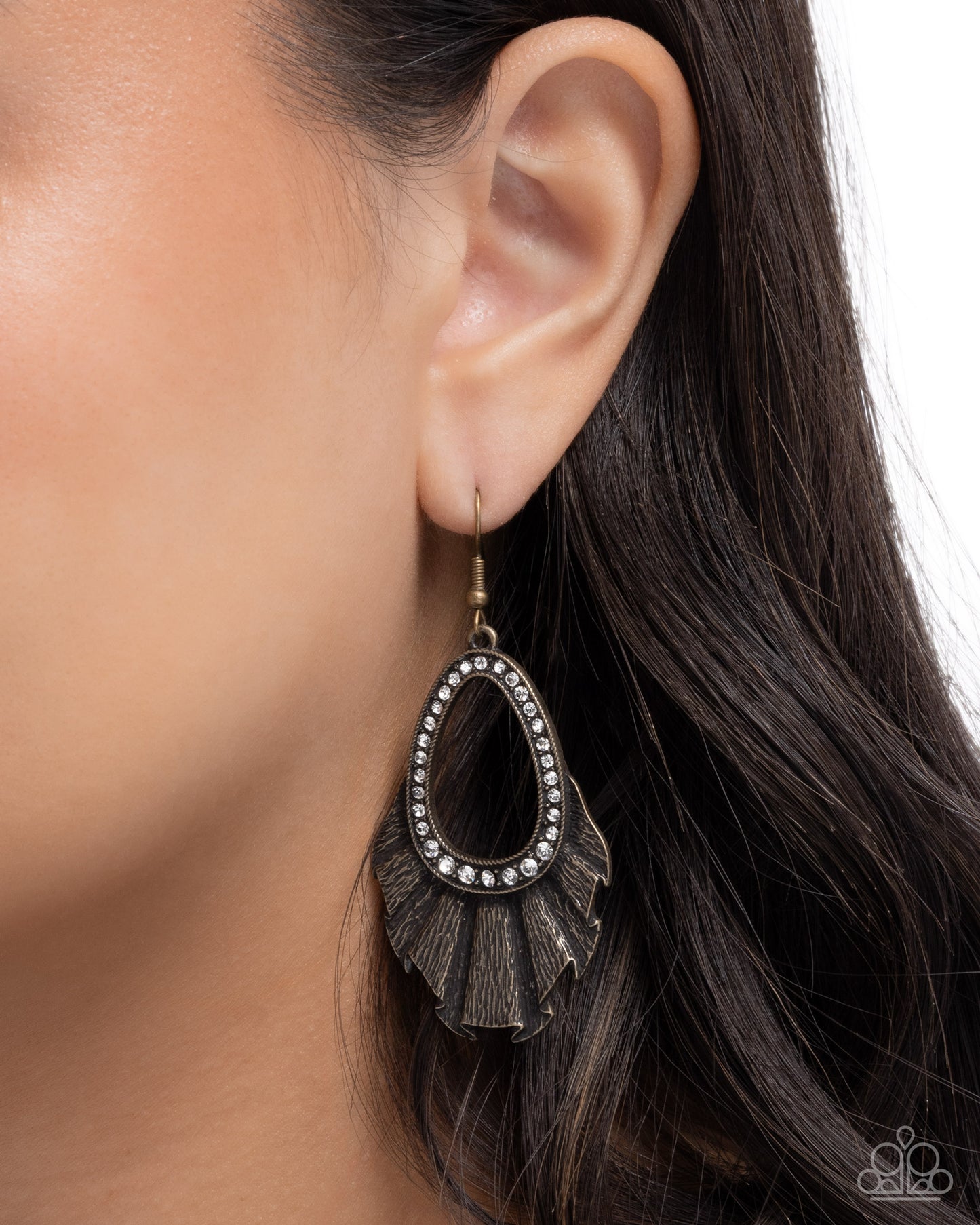 Paparazzi Crimped Coworker - Brass Crimped Bar White Rhinestone Teardrop Earring E3298