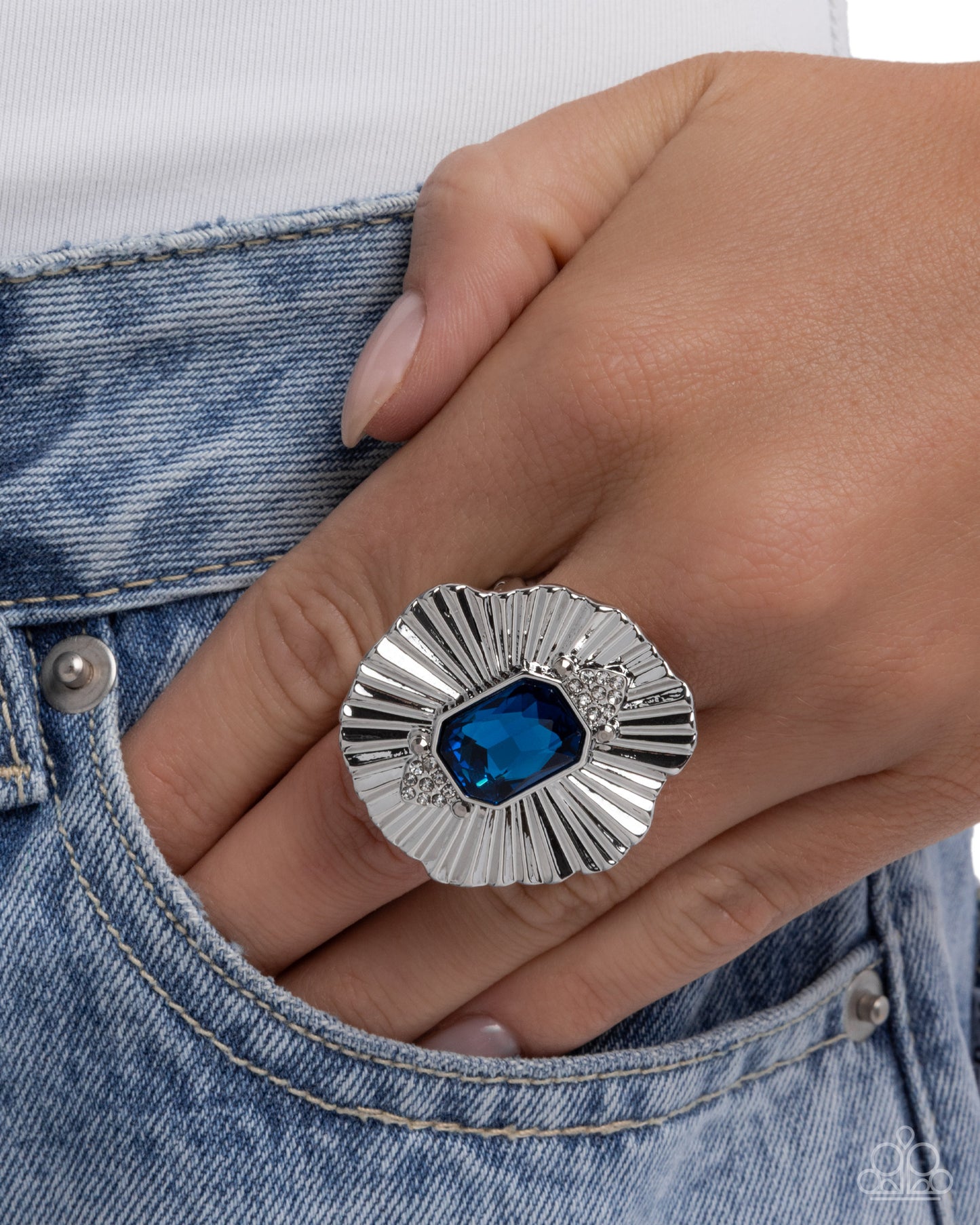 Paparazzi Sunburst Siren - Blue Gem Crimped Silver Ring R1327