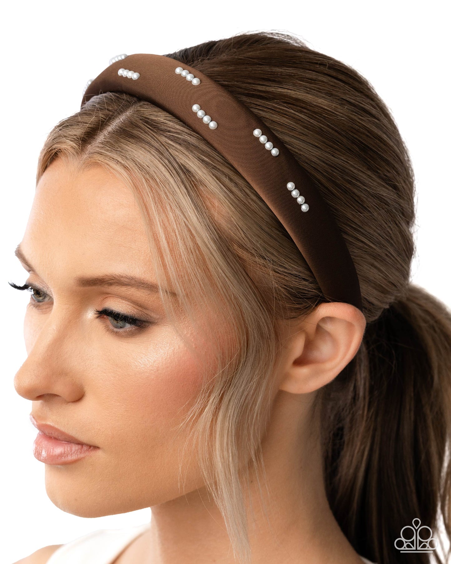 Paparazzi Theater Kid - Brown & White Pearl Headband