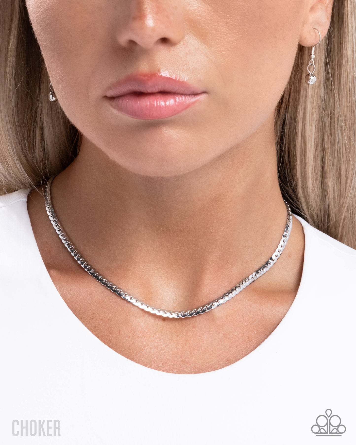 Paparazzi Crowning Challenge - Silver Curb Chain Choker Necklace