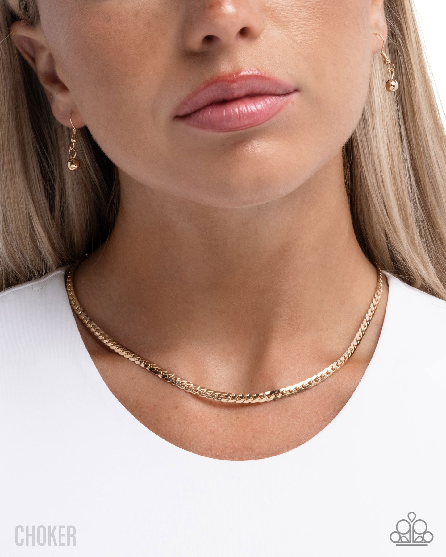 Paparazzi Crowning Challenge - Gold Choker Necklace N3755
