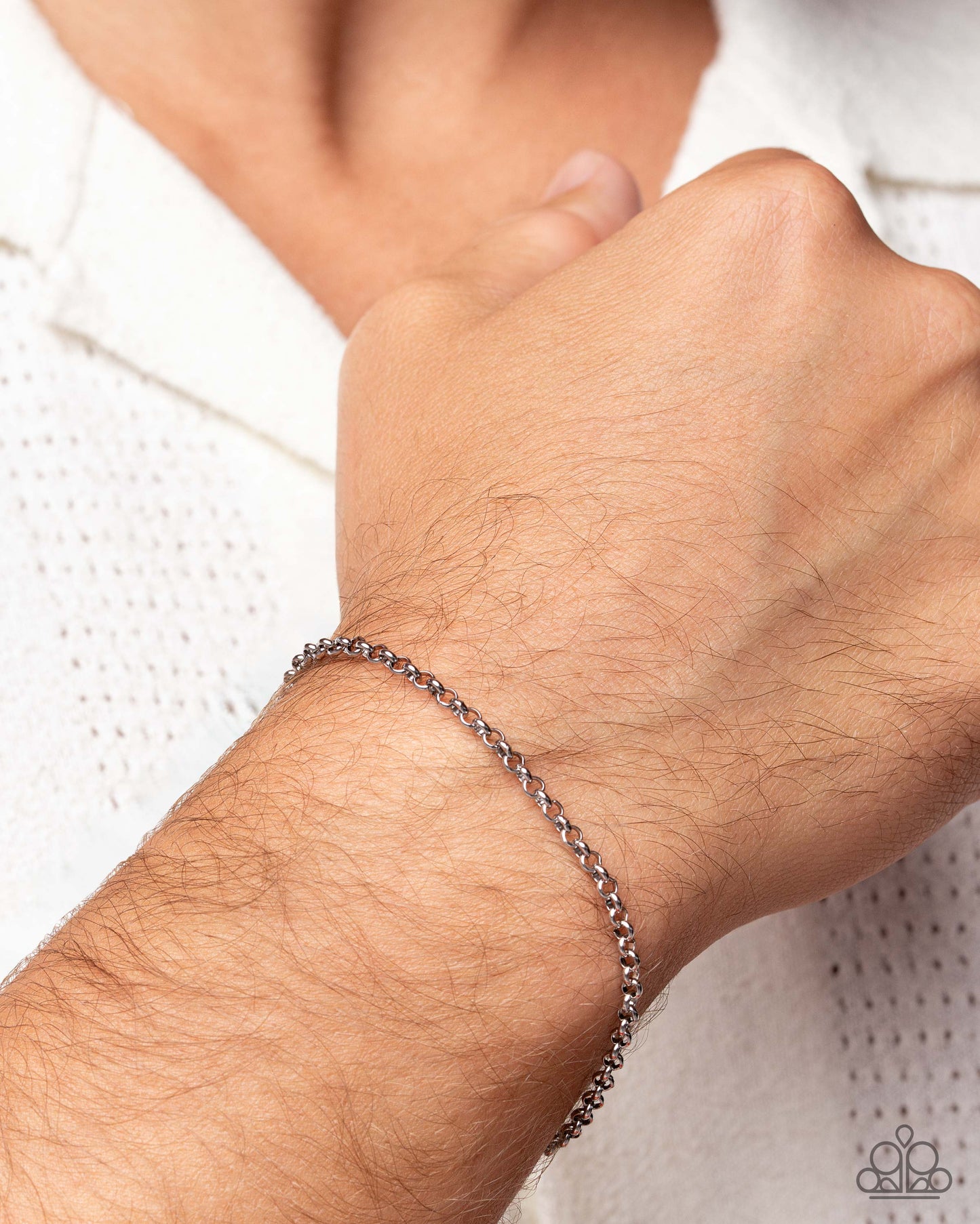 Paparazzi Neutral Novelty - Silver Stainless Steel Dainty Cable Chain Urban Bracelet B2595